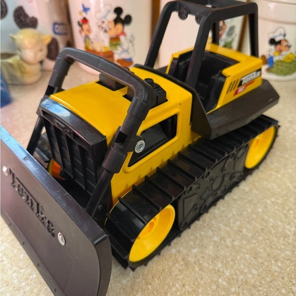 Tonka Black and Yellow Bulldozer Toy 2020